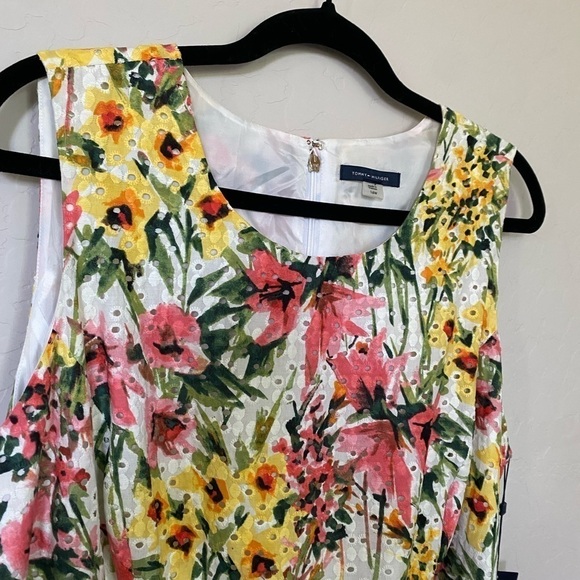 NWT - Tommy Hilfiger Floral Dress with Coral Belt, Size 16W - Picture 5 of 12